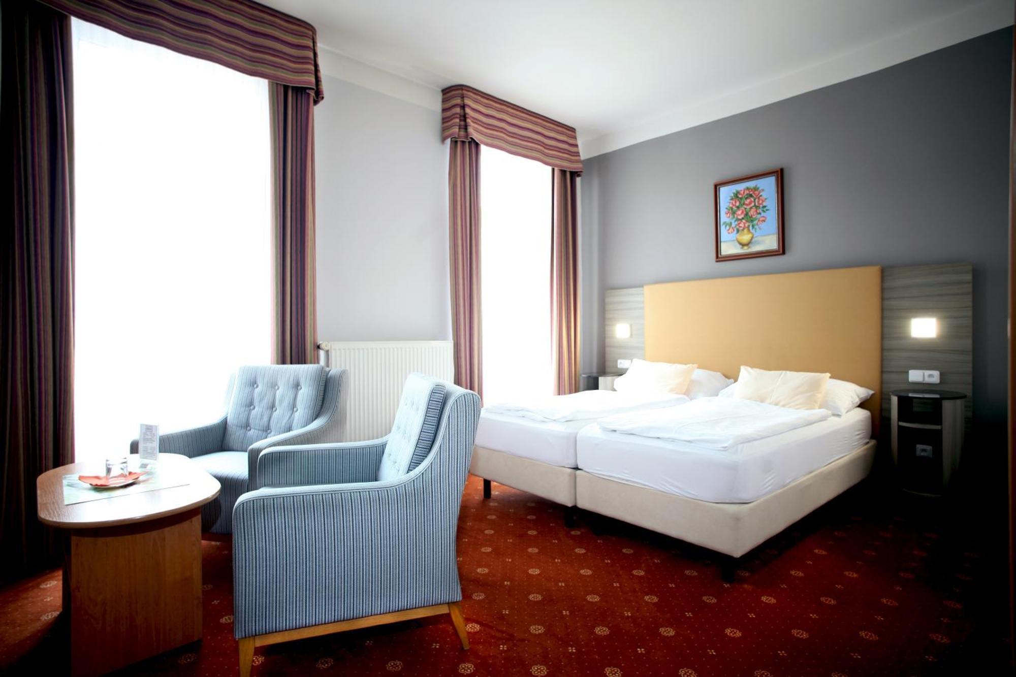 Hotel Paris Mariánské Lázně المظهر الخارجي الصورة